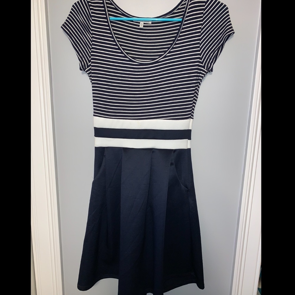 SEMI FORMAL DRESS WITH POCKETS